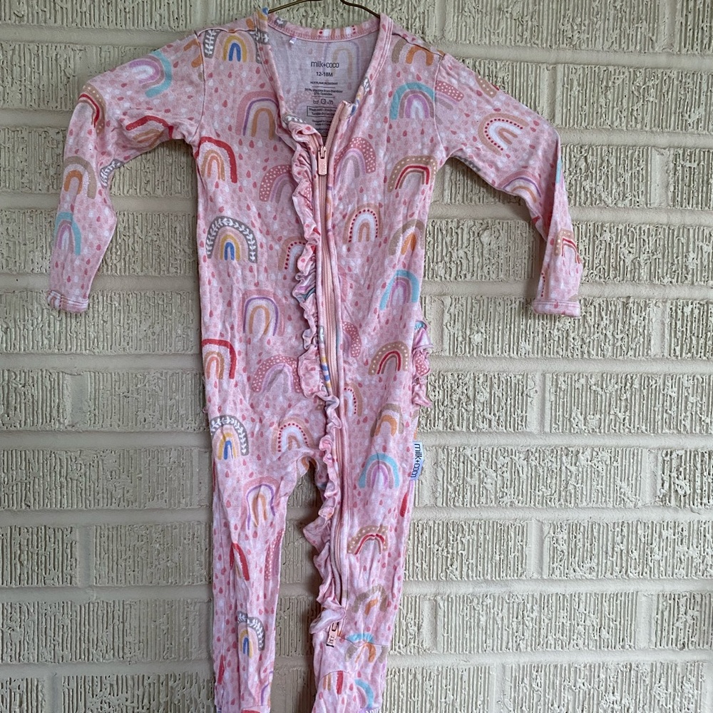 Milk & Coco rainbow footie